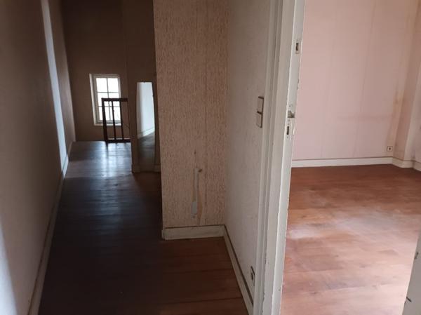 Spracieuse maison à rénover Clairac