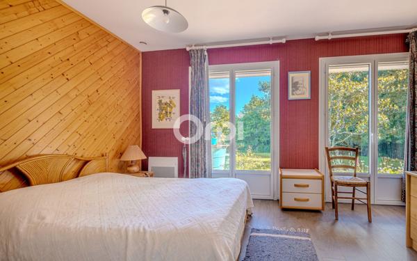 Maison à vendre    5 pièces • 175 m2 Compreignac