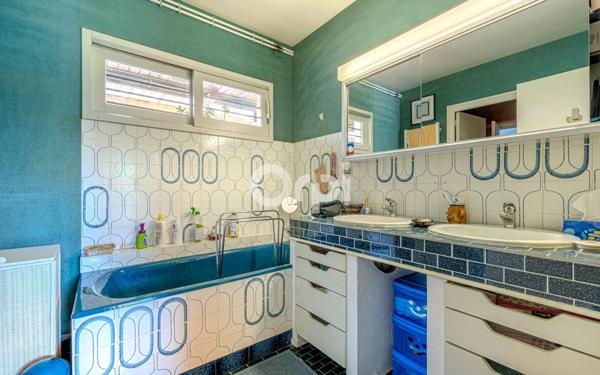 Maison à vendre    5 pièces • 175 m2 Compreignac