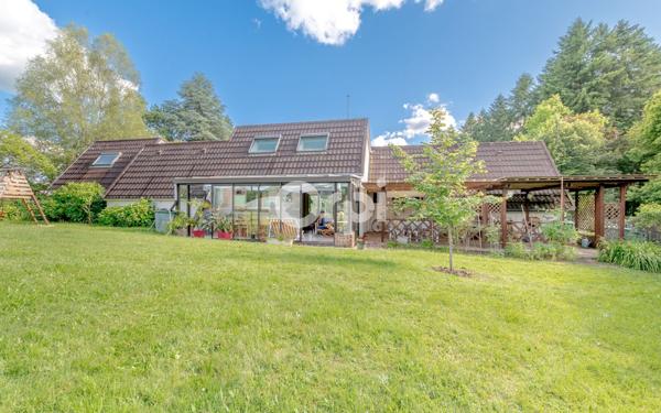 Maison à vendre    5 pièces • 175 m2 Compreignac