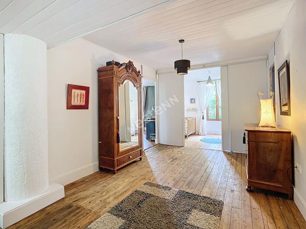 Maison de charme à vendre à Nérac - Un havre de verdure sur 37 000 m²