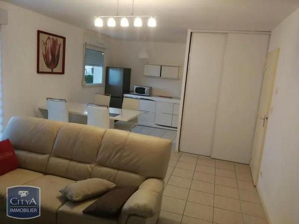 Appartement à louer 3 pièces 55.83m² Béthune (62400)