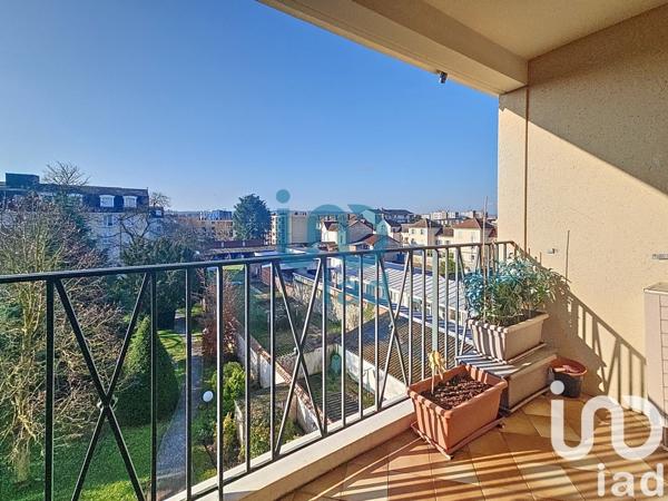 Appartement 3 pièces de 75 m² à Mantes-la-Jolie (78200)