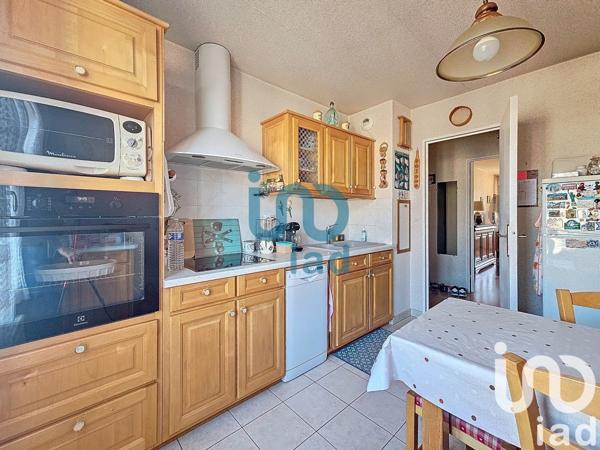 Appartement 3 pièces de 75 m² à Mantes-la-Jolie (78200)