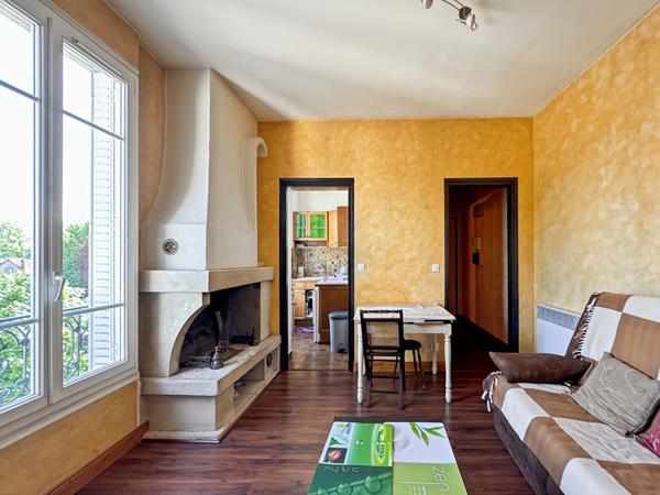 APPARTEMENT F2 - 10MIN RER A