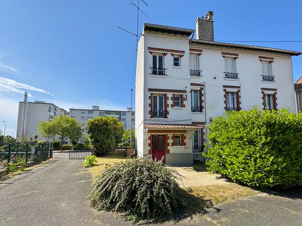 APPARTEMENT F2 - 10MIN RER A