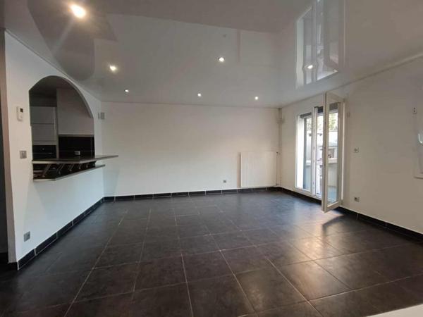 Maison Istres 100 m2 avec deux Terrasses ET garage