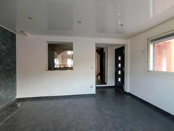 Maison Istres 100 m2 avec deux Terrasses ET garage