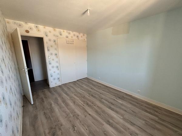 Appartement Neuville Sur Ain 4 pièce(s) 70 m2