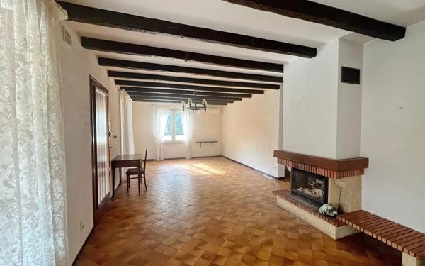 Maison à vendre    6 pièces • 130 m2 Bessan