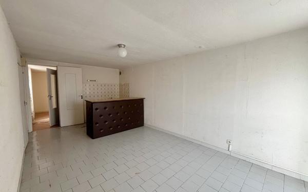 Maison à vendre    6 pièces • 130 m2 Bessan