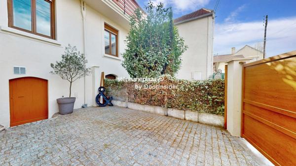 Maison 4 chambres Chapet 131m² avec cour vendu loué