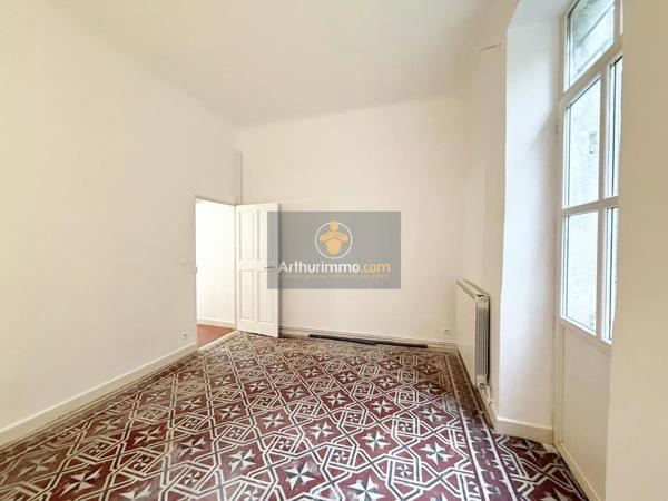 Vente Immeuble 13 pièces 300 m2 à Apt