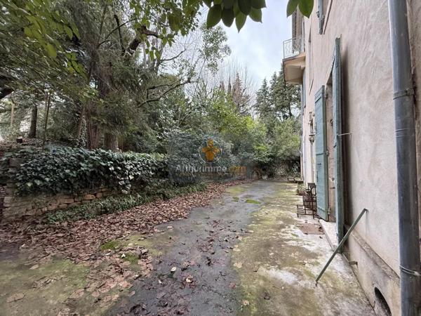 Vente Immeuble 13 pièces 300 m2 à Apt