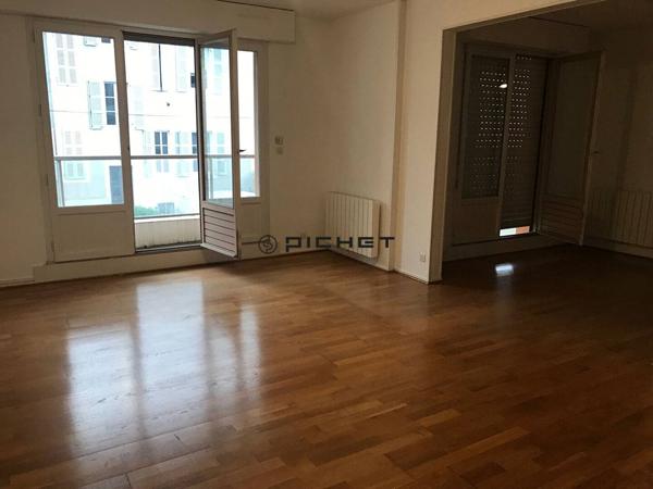 Appartement 4 pièces 93 m² PAU - 64000