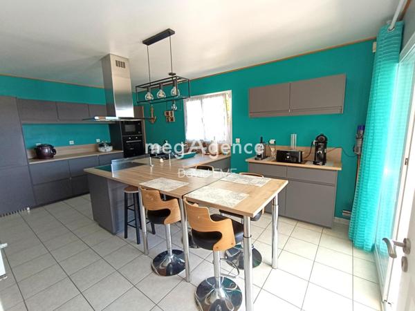 Maison à Aizenay, 85190 - 7 pièces 167m²