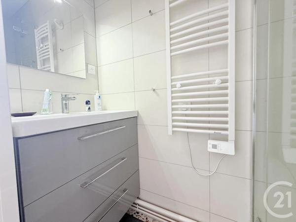 Appartement F2 à vendre  2 pièces - 31,52 m 2   ST OUEN  - 93