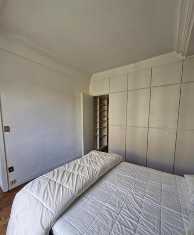 Paris 11e 4 pièces de 79 m² avec 2 chambres à 2 800 €