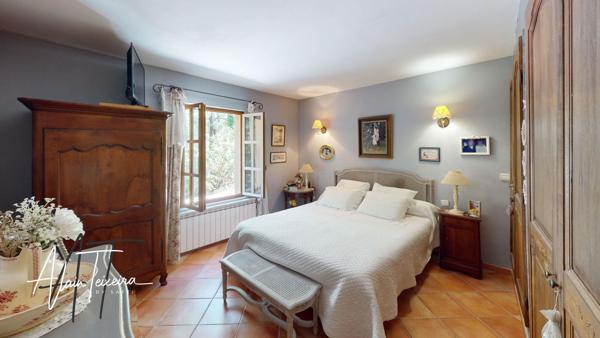 Véritable Bastide avec grand studio