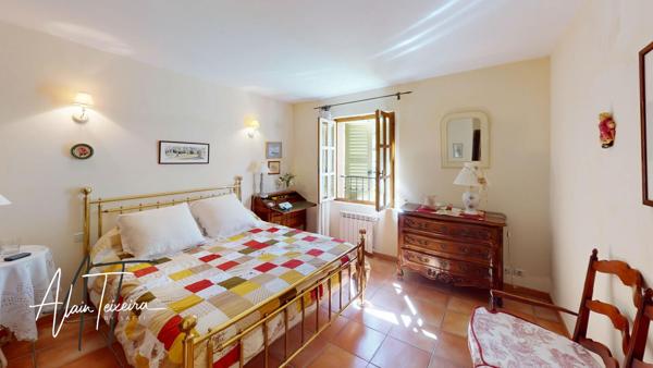 Véritable Bastide avec grand studio