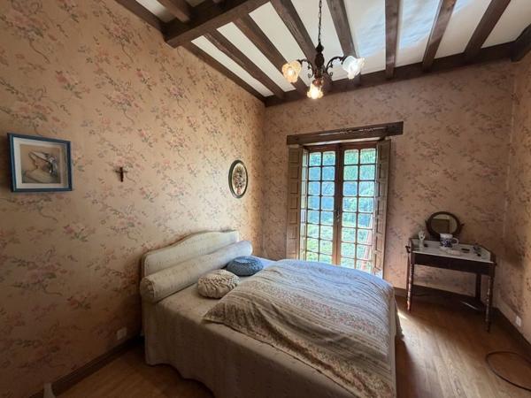 Maison à vendre 307 110 € Saint-Astier 7 p 340 m² DPE C