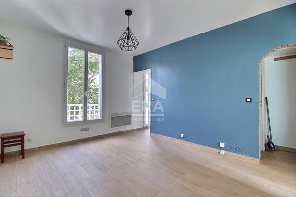 À vendre ? Charmant 2 pièces de 31 m² avec bel extérieur d'environ 20 m² ? À 15 min à pied de la gare Un appartement avec extérieur, idéal pour un premier achat ou un investissement