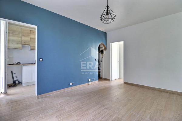 À vendre ? Charmant 2 pièces de 31 m² avec bel extérieur d'environ 20 m² ? À 15 min à pied de la gare Un appartement avec extérieur, idéal pour un premier achat ou un investissement