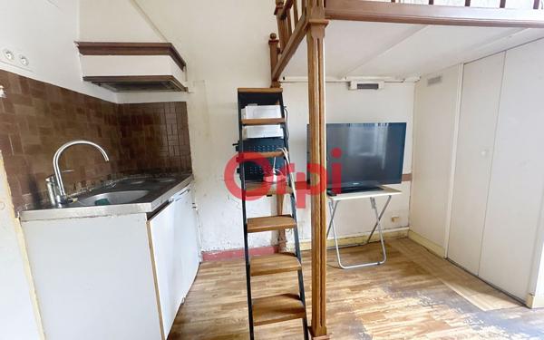 Appartement à vendre    2 pièces • 12 m2 Paris 19