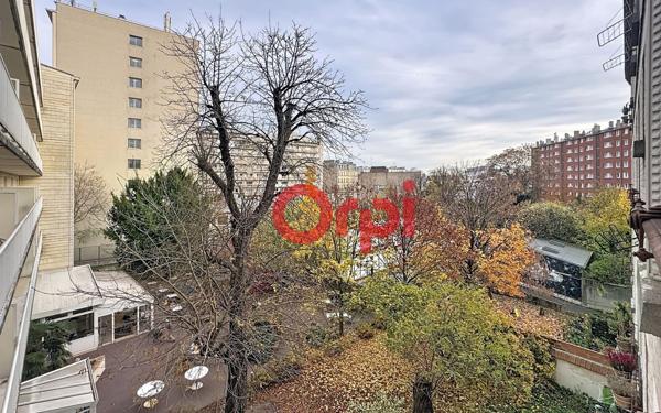 Appartement à vendre    2 pièces • 12 m2 Paris 19