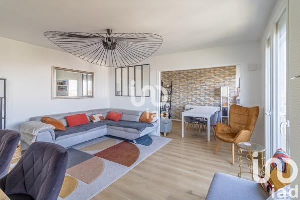 Appartement à vendre 4 pièces 66 m² Carrières-sur-Seine