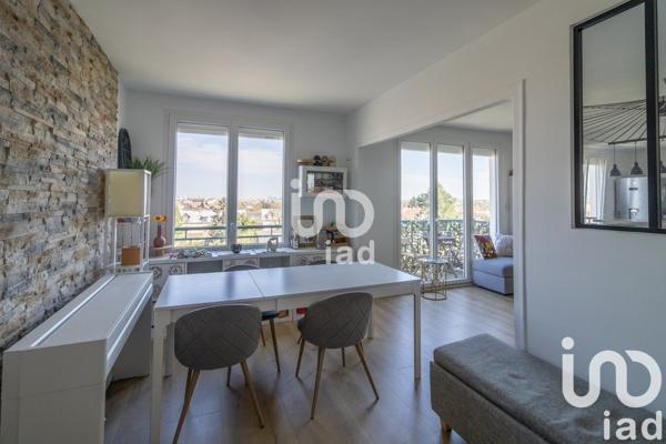 Appartement à vendre 4 pièces 66 m² Carrières-sur-Seine