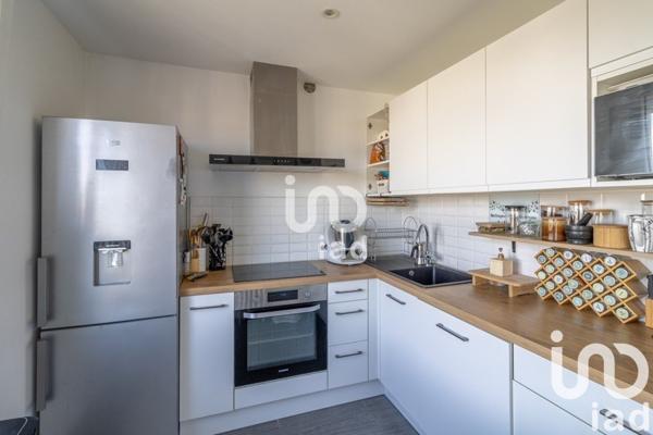Appartement à vendre 4 pièces 66 m² Carrières-sur-Seine