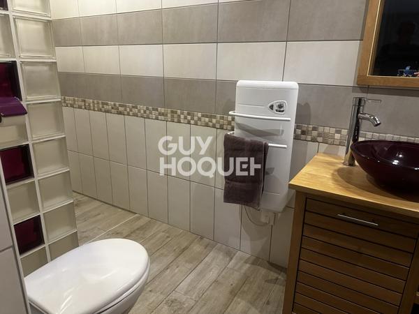 Maison à vendre de 27 pièces de 405.5 m²
