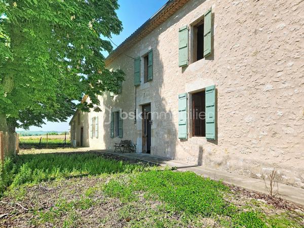 Corps de ferme de 200 m²