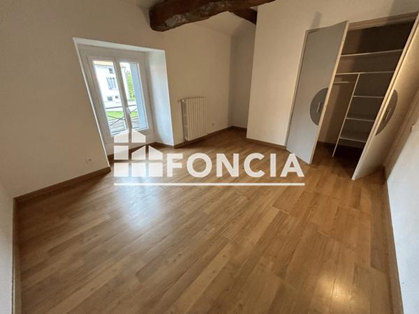 Location Maison 7 pièces 213.42 m² - 259 RUE DE LA ROULERIE Saint Gelais 79410