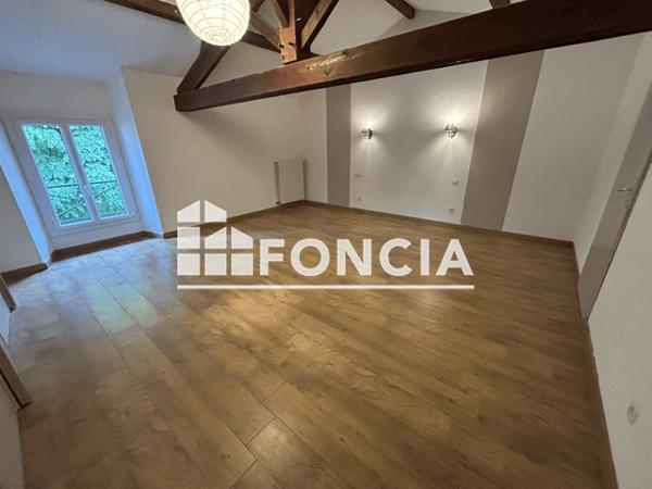 Location Maison 7 pièces 213.42 m² - 259 RUE DE LA ROULERIE Saint Gelais 79410