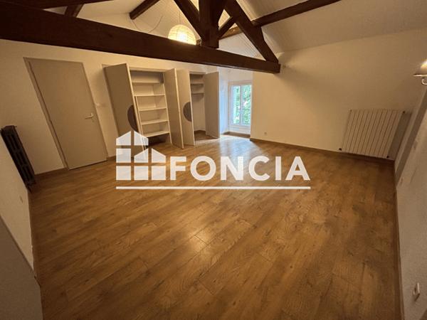 Location Maison 7 pièces 213.42 m² - 259 RUE DE LA ROULERIE Saint Gelais 79410
