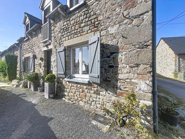 MONT DOL - Maison en pierres