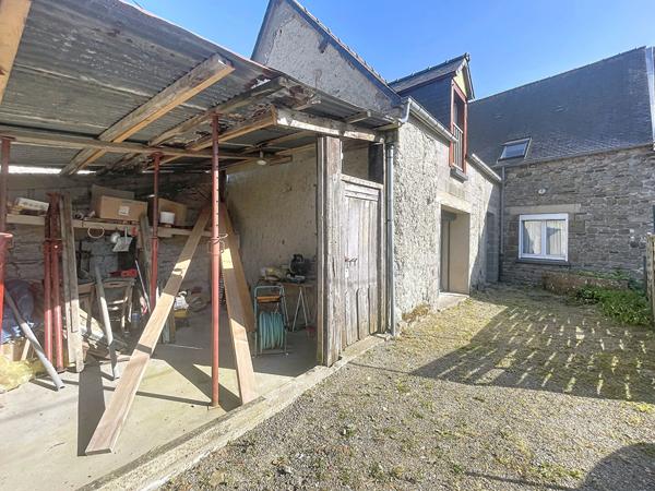 MONT DOL - Maison en pierres