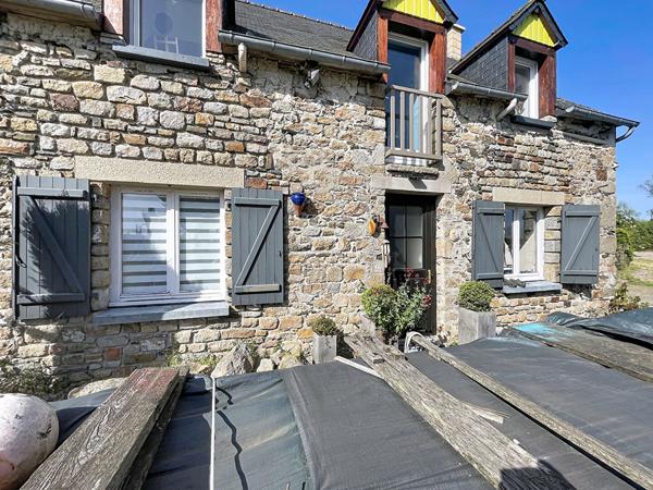 MONT DOL - Maison en pierres
