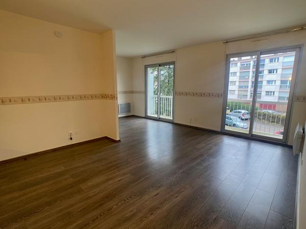 T1 de 37m2 balcon garage cave Le Ban St Martin