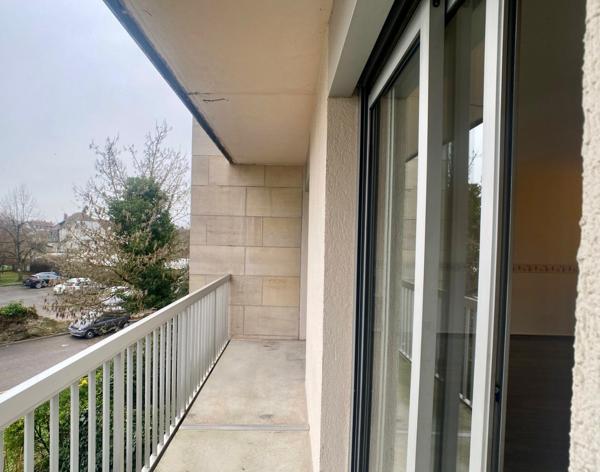 T1 de 37m2 balcon garage cave Le Ban St Martin