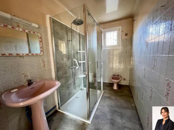 Maison de 130 m² sur 5000 m² - garages- atelier