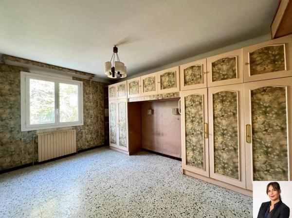 Maison de 130 m² sur 5000 m² - garages- atelier