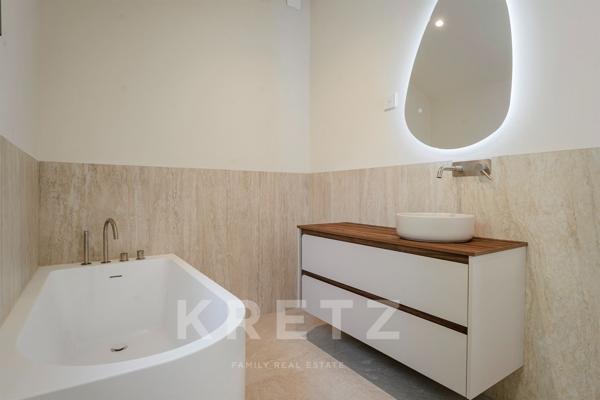 Hyères – Villa contemporaine vue mer 320 m² piscine