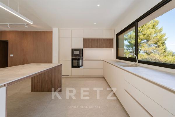 Hyères – Villa contemporaine vue mer 320 m² piscine