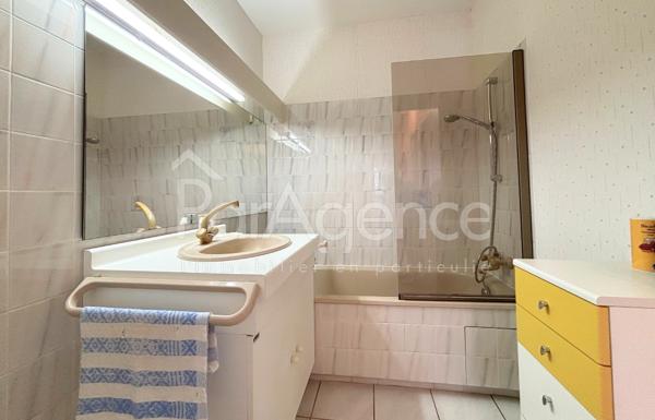 Appartement T3 - Royan Marché Central - Ascenseur - Garage