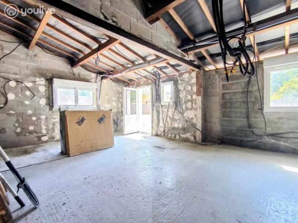 SAINT-JEAN-DE-BOISEAU – UNE MAISON À FAÇONNER SELON VOS ENVIES