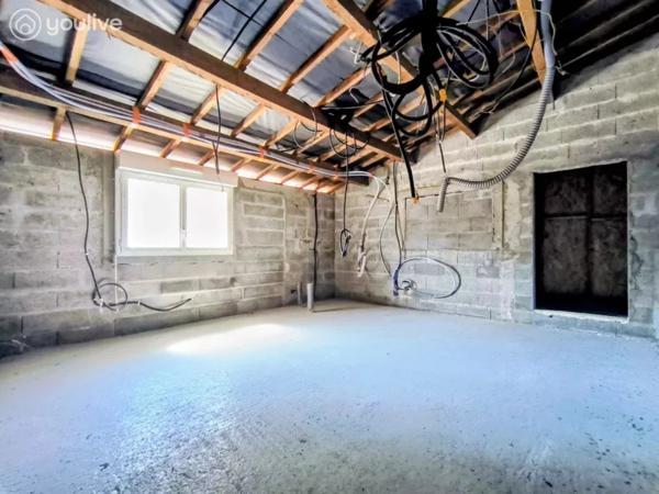 SAINT-JEAN-DE-BOISEAU – UNE MAISON À FAÇONNER SELON VOS ENVIES