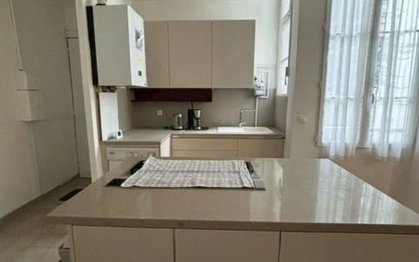 Appartement à louer    3 pièces • 68,01 m2 Sèvres